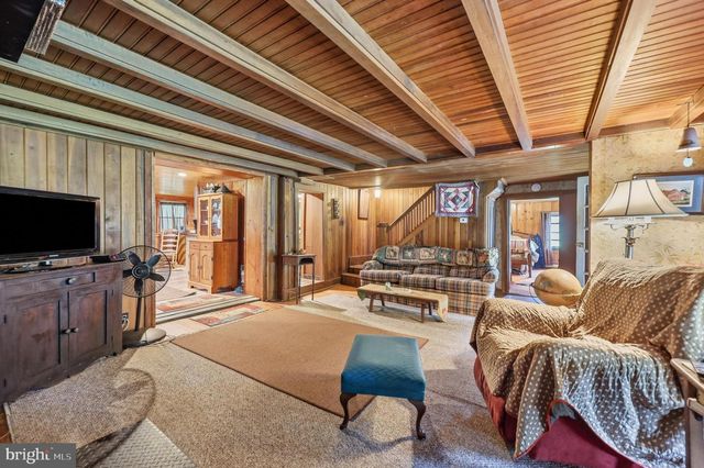 11234 WOLFSVILLE RD, Myersville, MD 21773