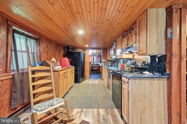 11234 WOLFSVILLE RD, Myersville, MD 21773
