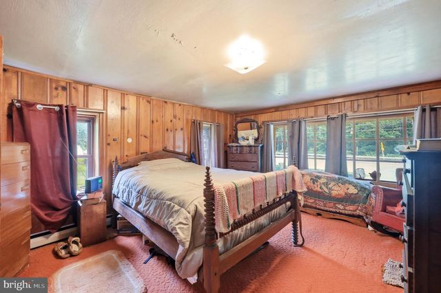11234 WOLFSVILLE RD, Myersville, MD 21773