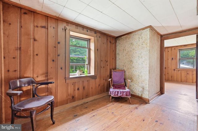 11234 WOLFSVILLE RD, Myersville, MD 21773