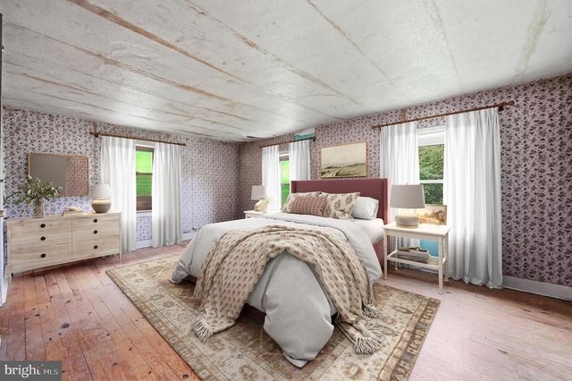 11234 WOLFSVILLE RD, Myersville, MD 21773