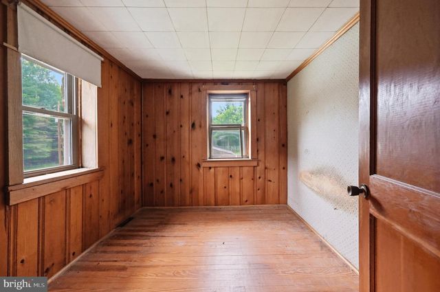 11234 WOLFSVILLE RD, Myersville, MD 21773