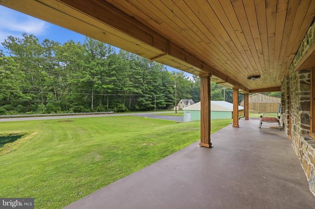 11234 WOLFSVILLE RD, Myersville, MD 21773