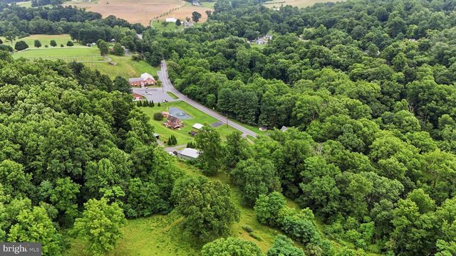 11234 WOLFSVILLE RD, Myersville, MD 21773