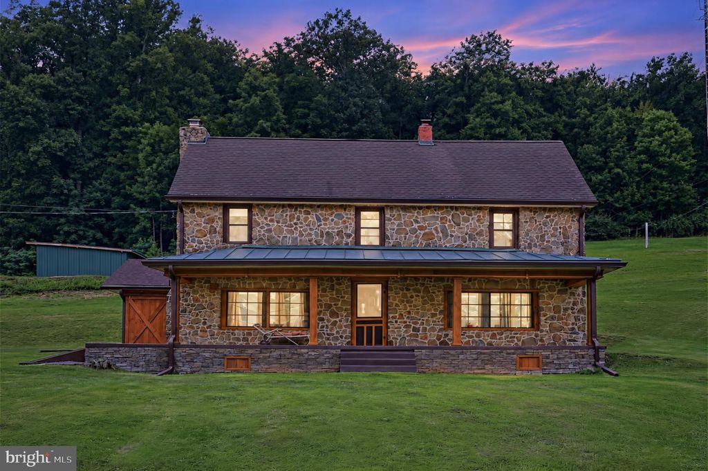 11234 WOLFSVILLE RD, Myersville, MD 21773