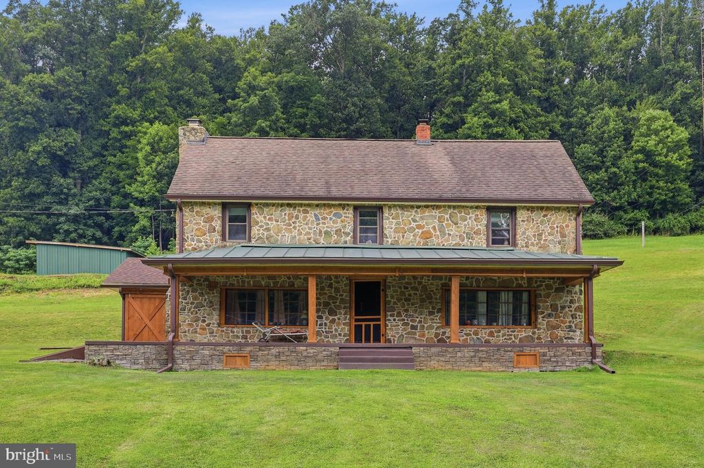 11234 WOLFSVILLE RD, Myersville, MD 21773