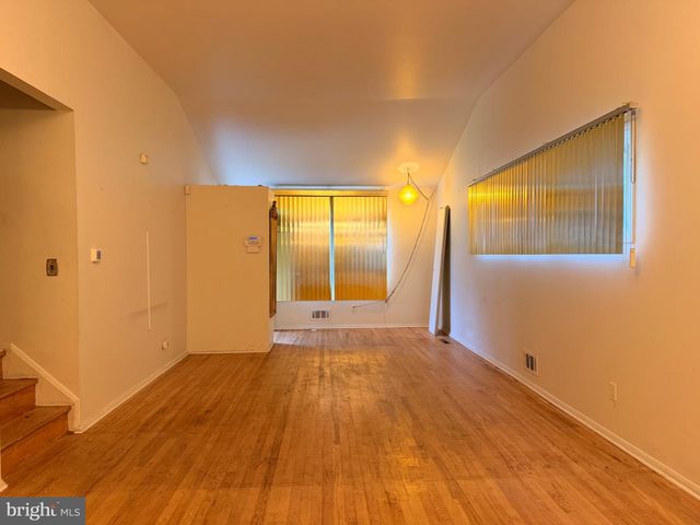 6812 HUNTINGTON DR, Baltimore, MD 21207