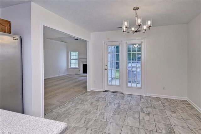 4 E Big Sky DR, Hampton, VA 23666