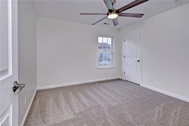 4 E Big Sky DR, Hampton, VA 23666