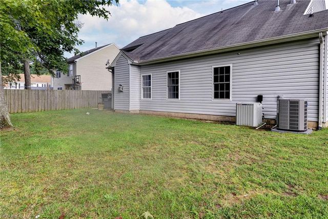 4 E Big Sky DR, Hampton, VA 23666