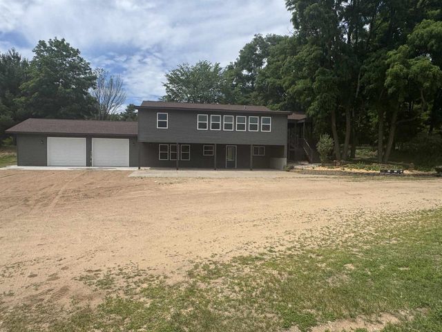 2478 18TH AVENUE, Friendship, WI 53934