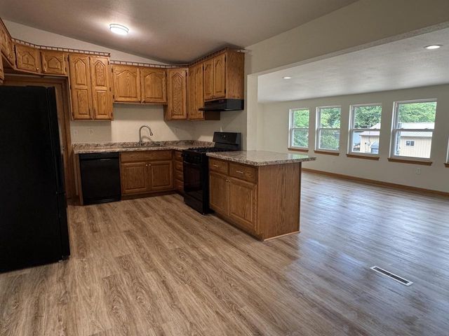 2478 18TH AVENUE, Friendship, WI 53934