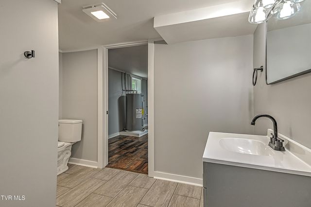 229 Independence Drive, Kingsport, TN 37660