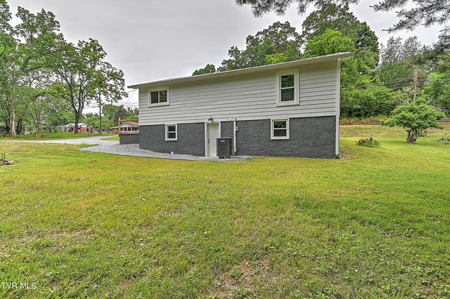 229 Independence Drive, Kingsport, TN 37660