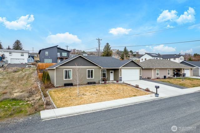 335 Canal Drive, Ephrata, WA 98823