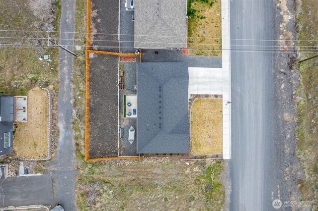 335 Canal Drive, Ephrata, WA 98823