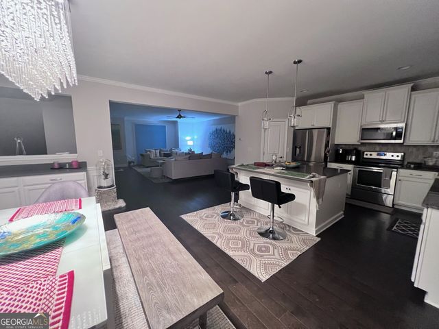 240 Bell Grove Lane, Suwanee, GA 30024