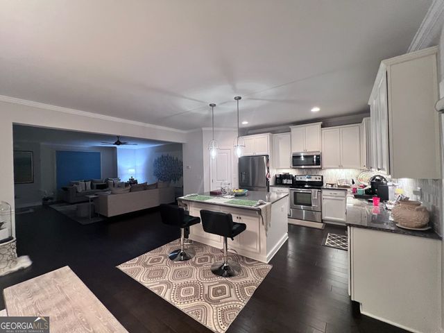 240 Bell Grove Lane, Suwanee, GA 30024