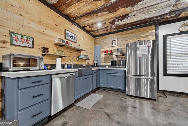 67 High Point Trail, Blue Ridge, GA 30513