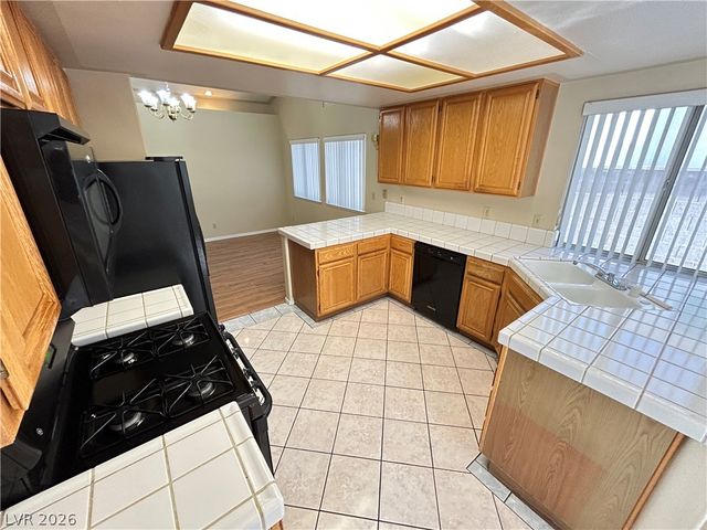4552 BRADPOINT Drive 0, Las Vegas, NV 89130