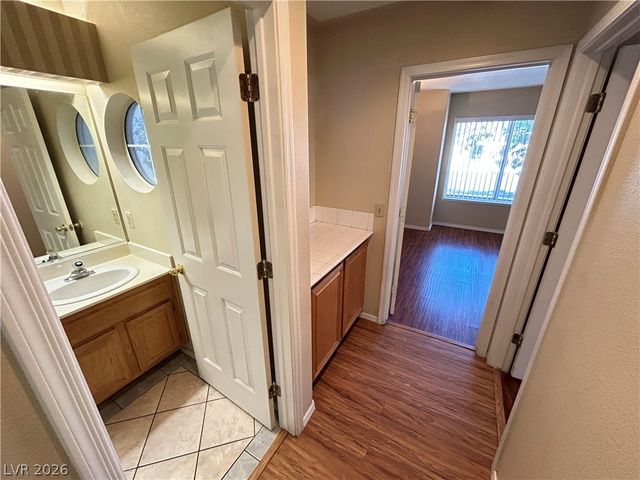 4552 BRADPOINT Drive 0, Las Vegas, NV 89130