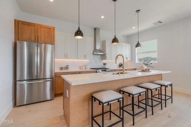 3874 W Point Drive, Los Angeles, CA 90065