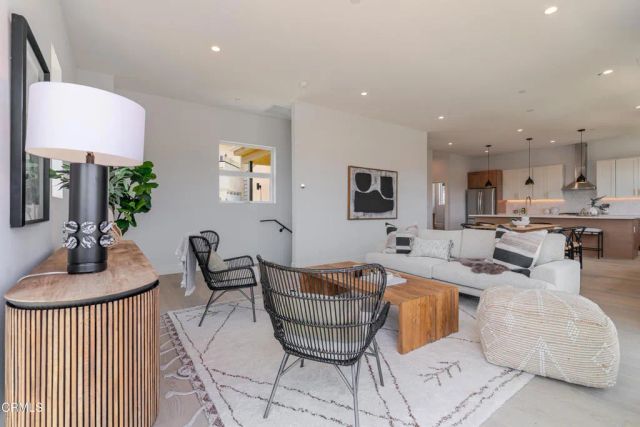 3874 W Point Drive, Los Angeles, CA 90065