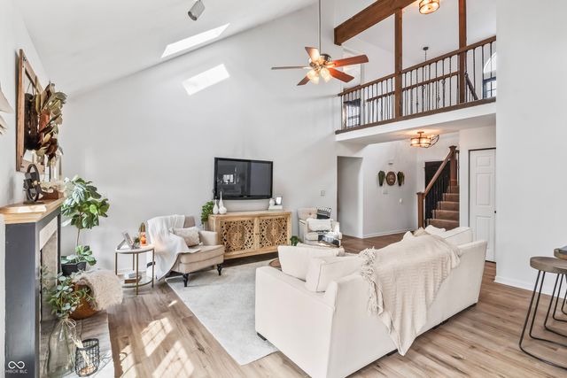 11517 Crescent Court, Indianapolis, IN 46236