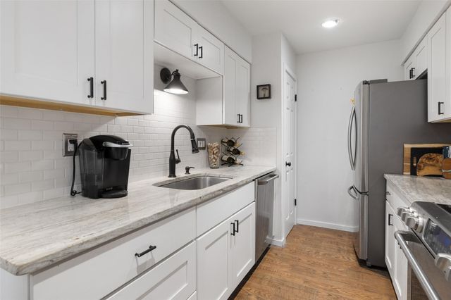 4159 Steck Ave 107, Austin, TX 78759