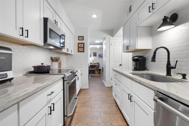 4159 Steck Ave 107, Austin, TX 78759