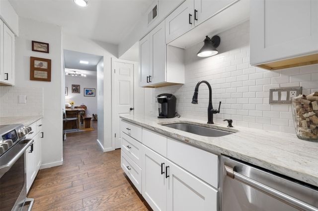 4159 Steck Ave 107, Austin, TX 78759