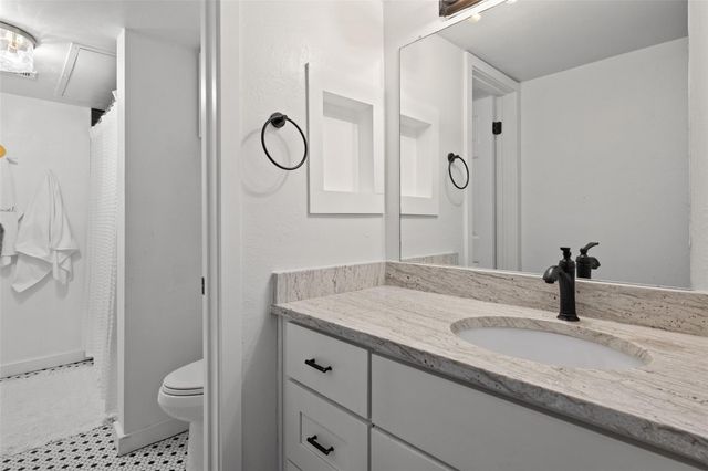 4159 Steck Ave 107, Austin, TX 78759