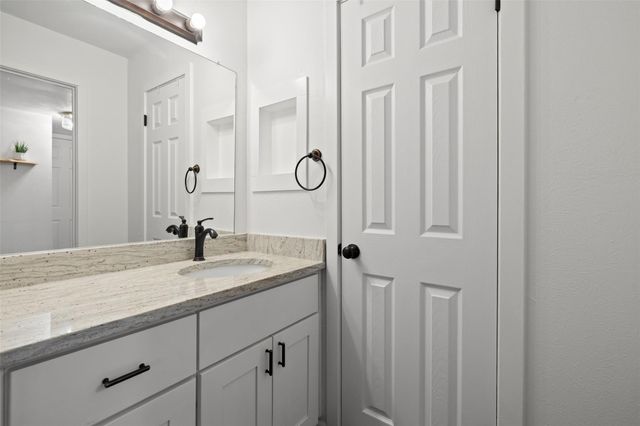 4159 Steck Ave 107, Austin, TX 78759