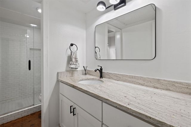 4159 Steck Ave 107, Austin, TX 78759