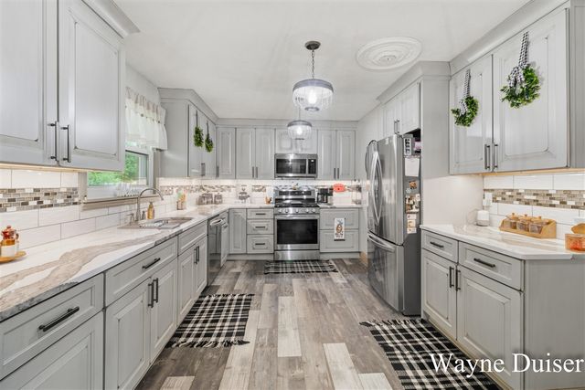 5183 Mcdowell Street, Norton Shores, MI 49441