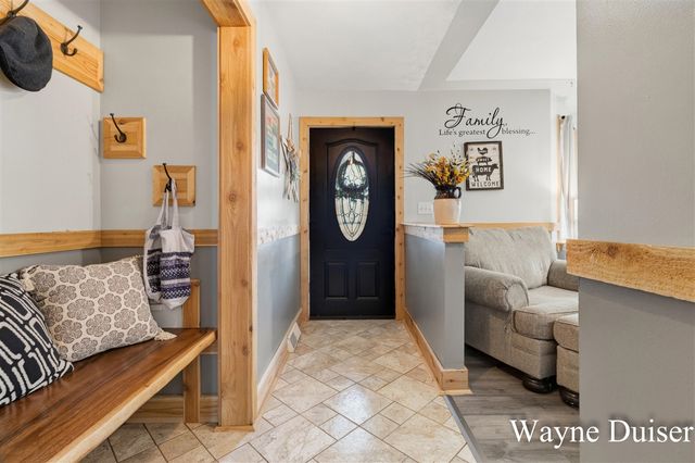 5183 Mcdowell Street, Norton Shores, MI 49441