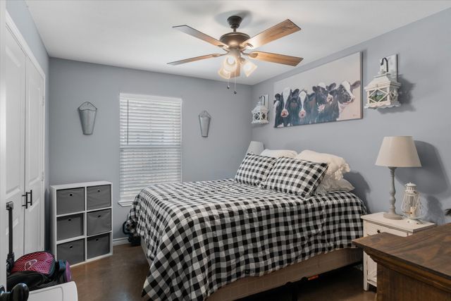 309 S Crockett Street, Edgewood, TX 75117