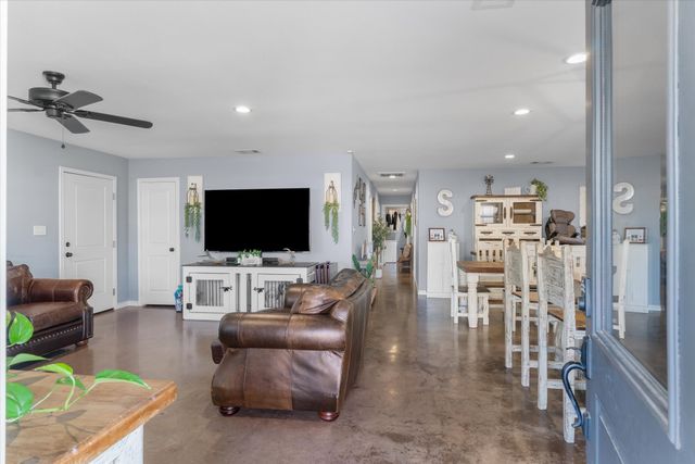 309 S Crockett Street, Edgewood, TX 75117