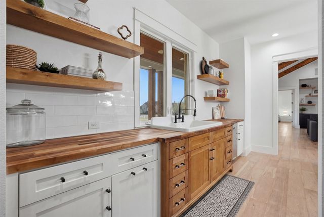 185 Shawnee Trail, Celina, TX 75009