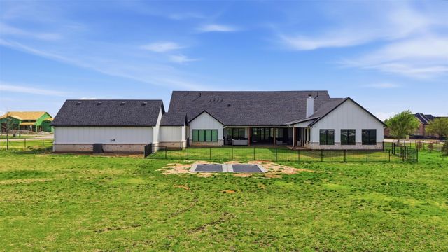 185 Shawnee Trail, Celina, TX 75009