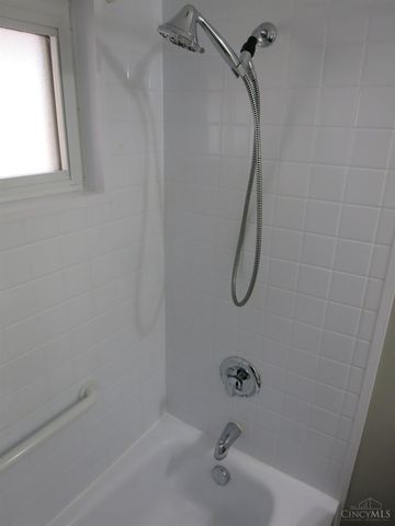 1754 W Loveland Avenue, Loveland, OH 45140