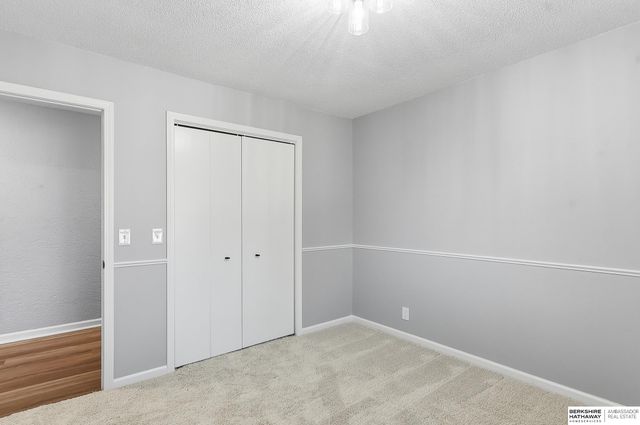 15535 Leavenworth Street, Omaha, NE 68154