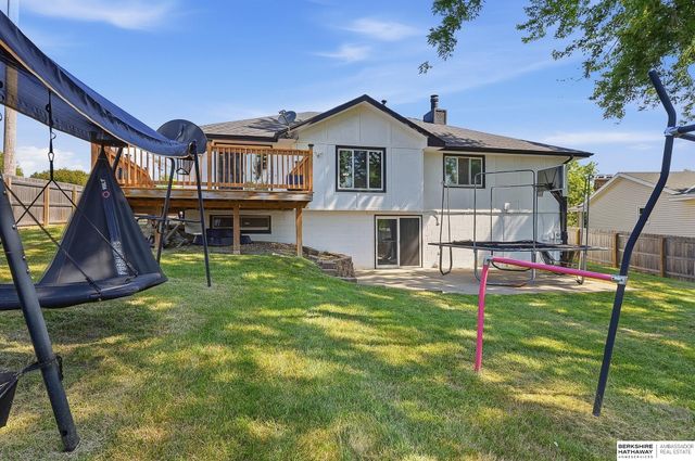 15535 Leavenworth Street, Omaha, NE 68154