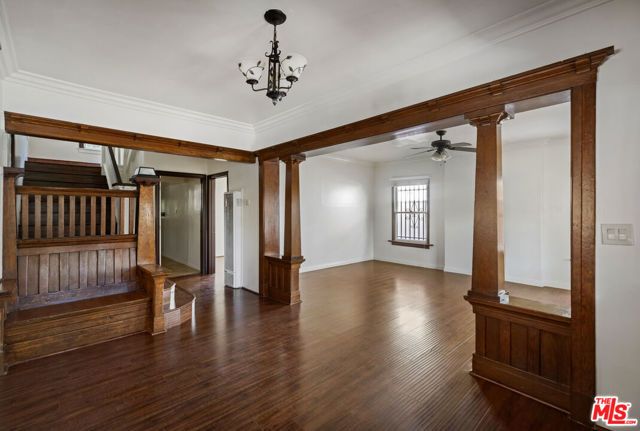 1825 S Oxford Avenue, Los Angeles, CA 90006