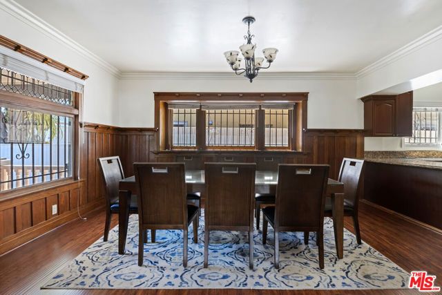 1825 S Oxford Avenue, Los Angeles, CA 90006