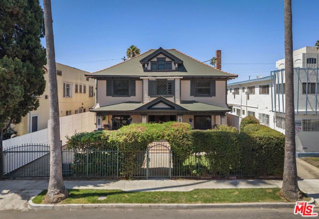 1825 S Oxford Avenue, Los Angeles, CA 90006