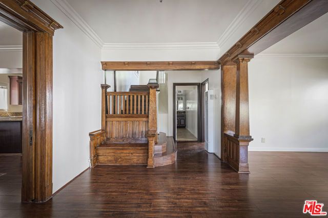 1825 S Oxford Avenue, Los Angeles, CA 90006
