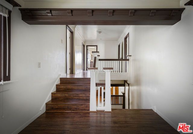 1825 S Oxford Avenue, Los Angeles, CA 90006