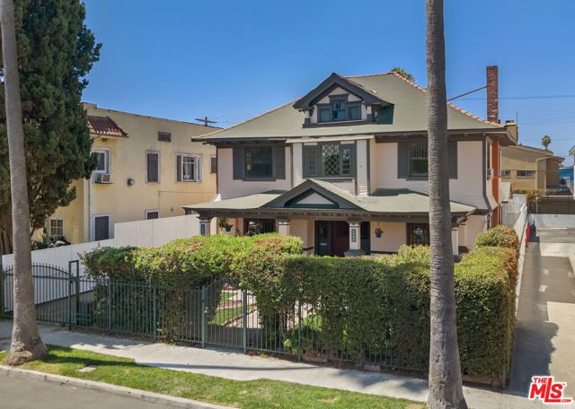 1825 S Oxford Avenue, Los Angeles, CA 90006
