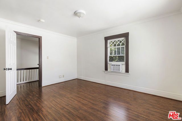 1825 S Oxford Avenue, Los Angeles, CA 90006